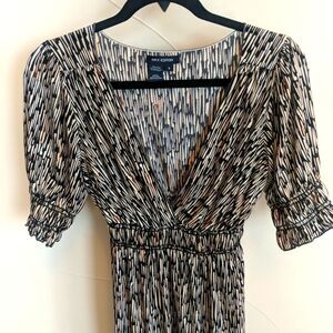 Max Edition V-neck dress